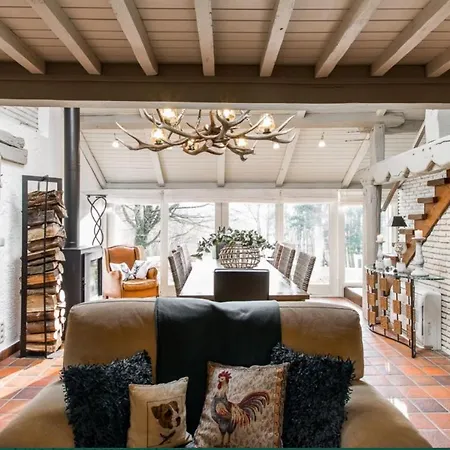 Le De La Harde Holiday home Momignies