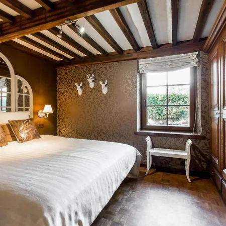 Holiday home Le De La Harde Momignies